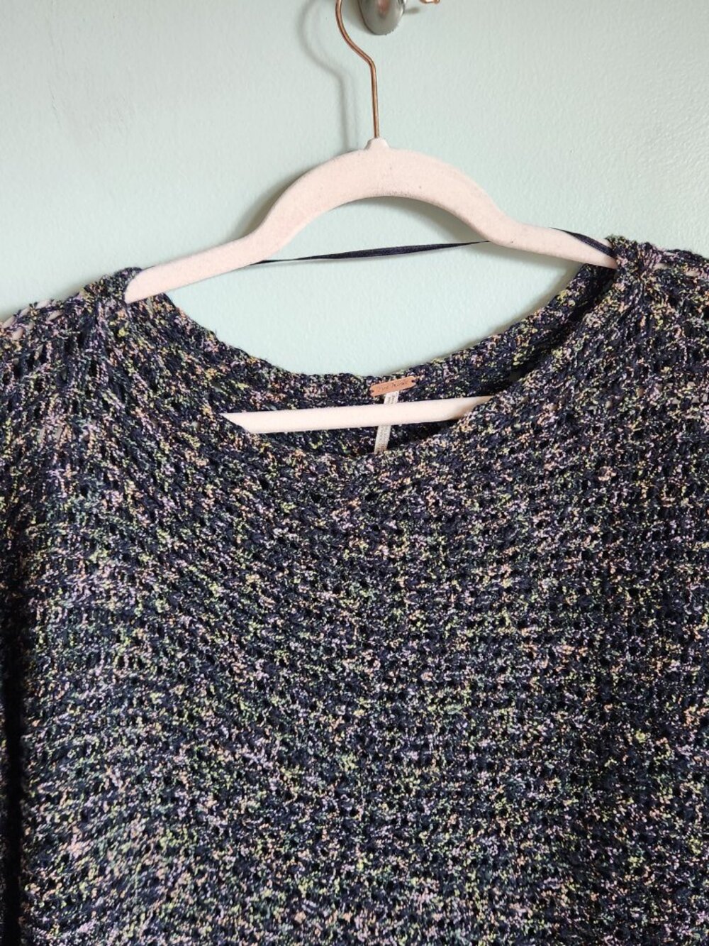 Free People Sweater Medium Women's Black Multi Confetti Knitted Pullover NEW - Picture 2 of 7